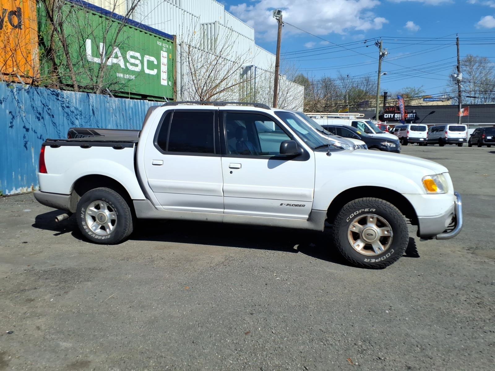 Used 2001 Ford Explorer Sport Trac 4x4 image 7