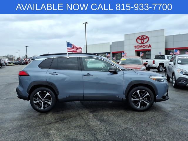 Used 2025 Toyota Corolla Cross AWD Hybrid w/ Convenience Package image 2
