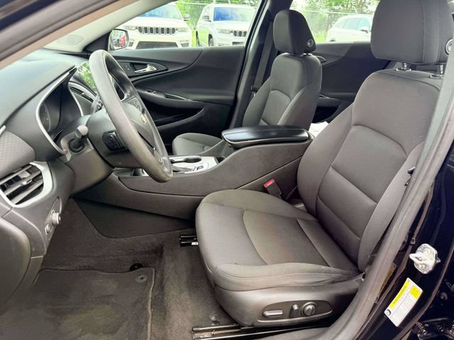 Used 2022 Chevrolet Malibu LT FWD image 17