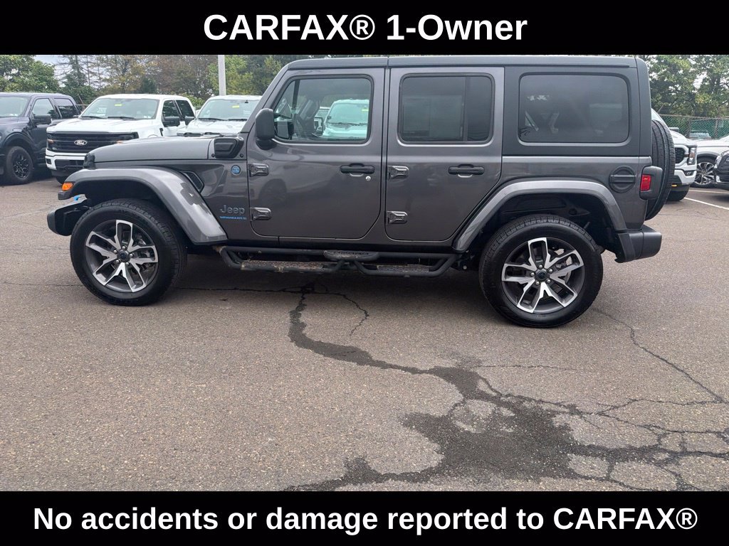 Used 2024 Jeep Wrangler Unlimited w/ Convenience Group AWD/4WD image 3