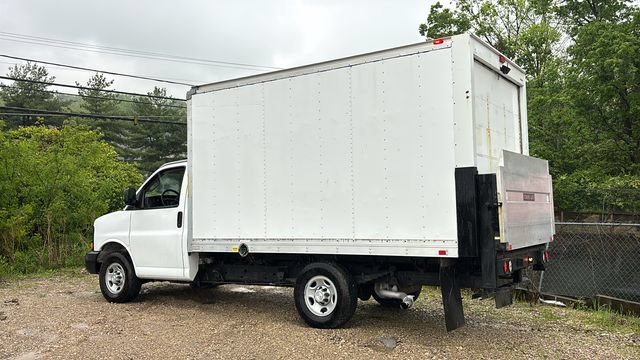 Used 2017 Chevrolet Express 3500 RWD image 5