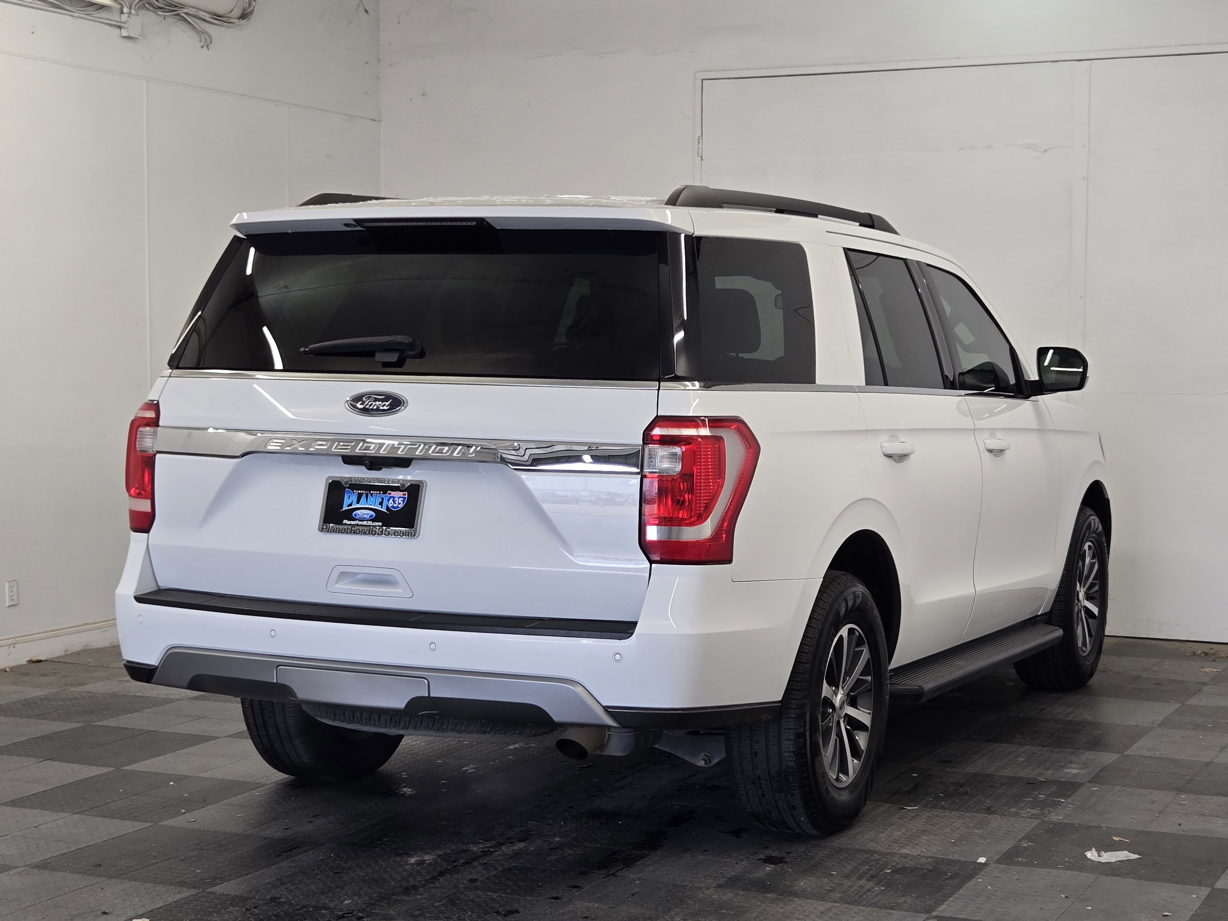 Certified 2020 Ford Expedition XLT RWD image 5