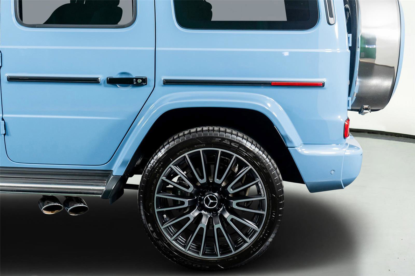 Used 2025 Mercedes-Benz G 63 AMG 4MATIC image 19