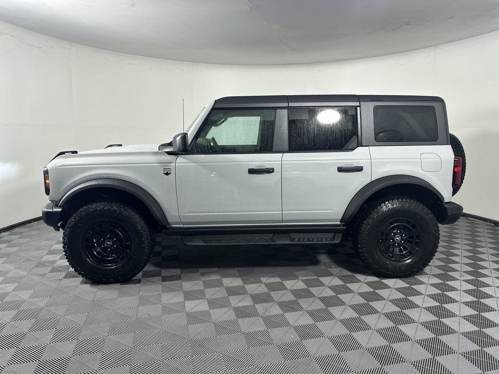 New 2026 Ford Bronco Big Bend w/ Black Diamond Package AWD/4WD image 4