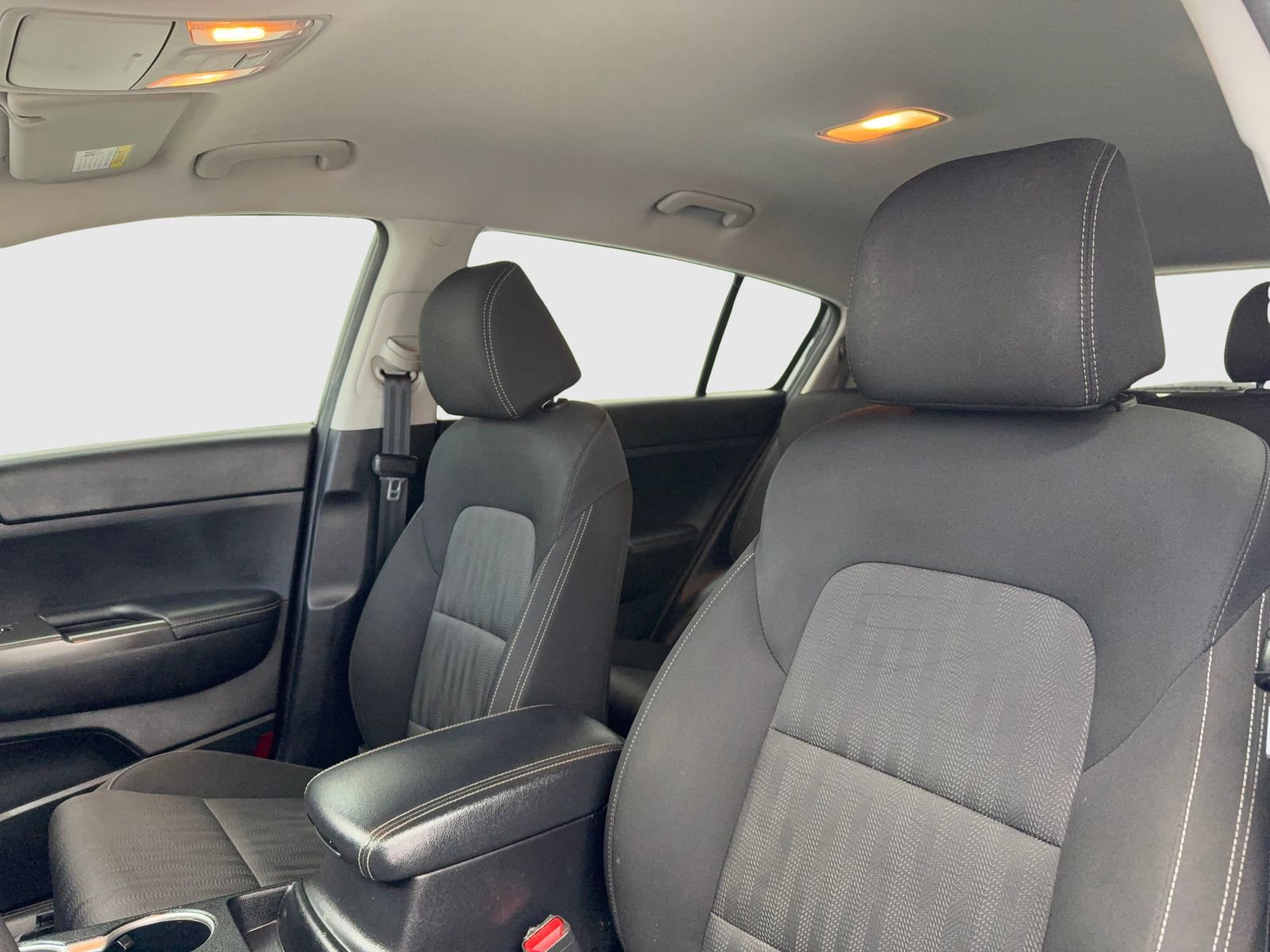 Used 2020 Kia Sportage LX image 15