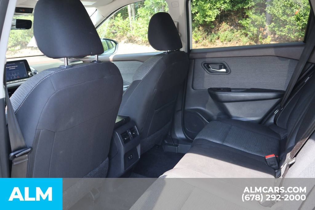 Used 2023 Nissan Rogue SV FWD image 17