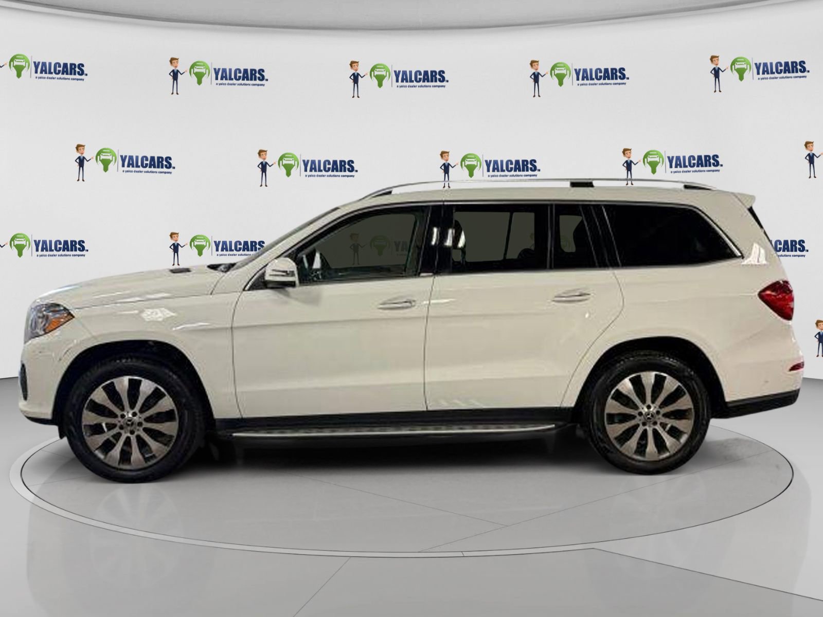 Used 2018 Mercedes-Benz GLS 450 4MATIC w/ Premium Package image 2