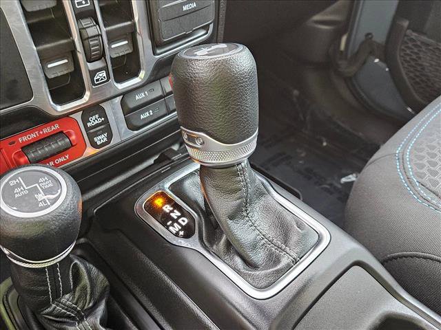 Used 2024 Jeep Wrangler Unlimited Rubicon 4xe w/ Technology Group AWD/4WD image 12