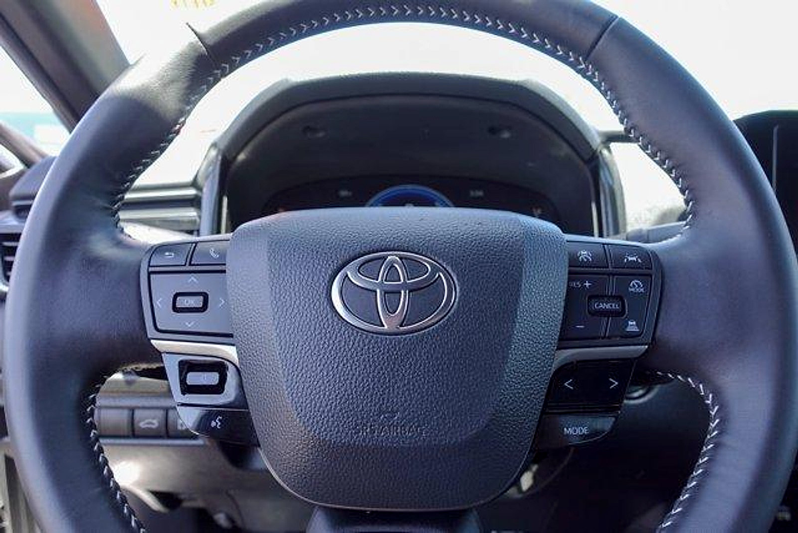 Certified 2025 Toyota Camry SE w/ Convenience Package FWD image 13