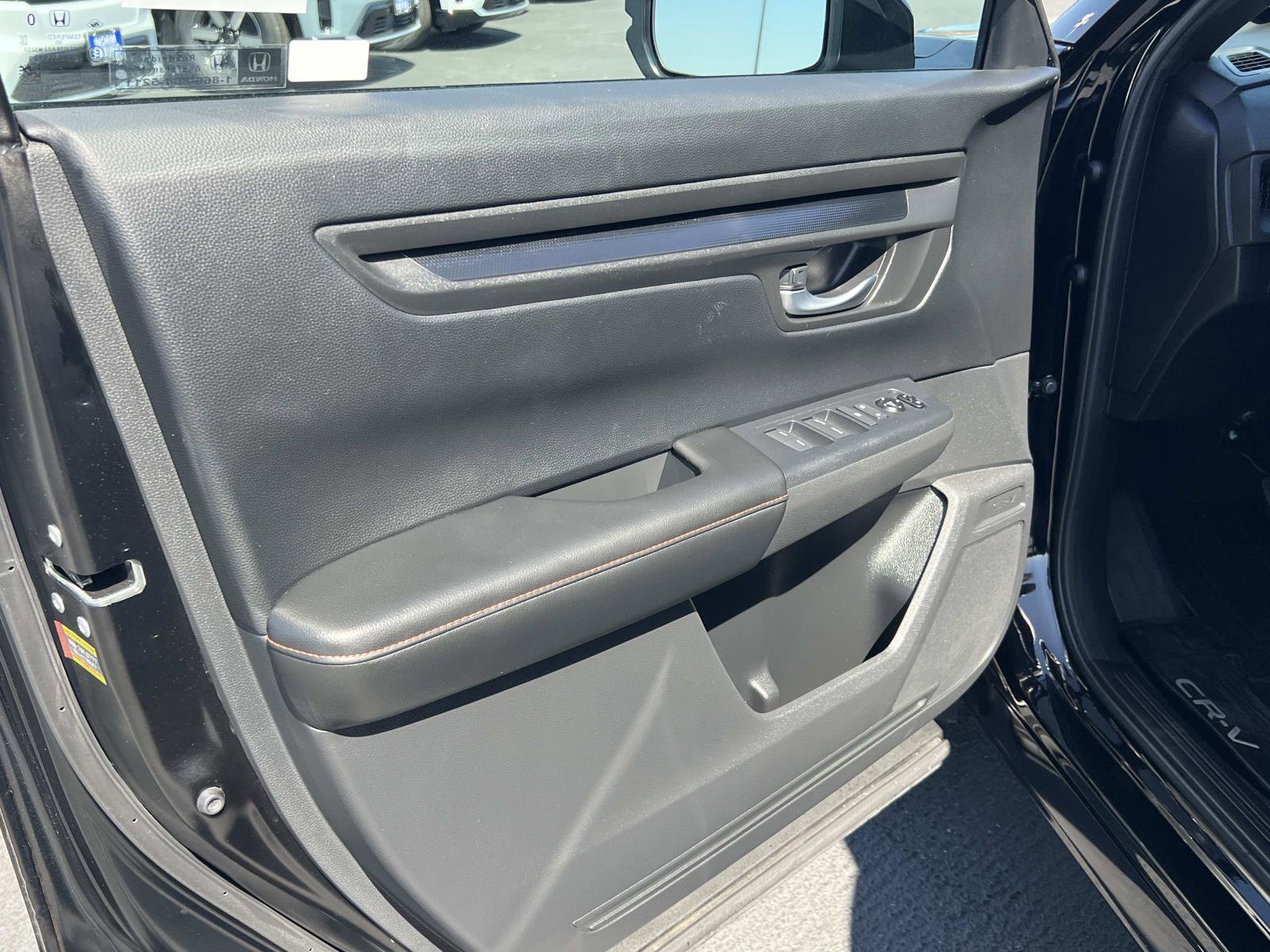 Certified 2025 Honda CR-V Sport image 6