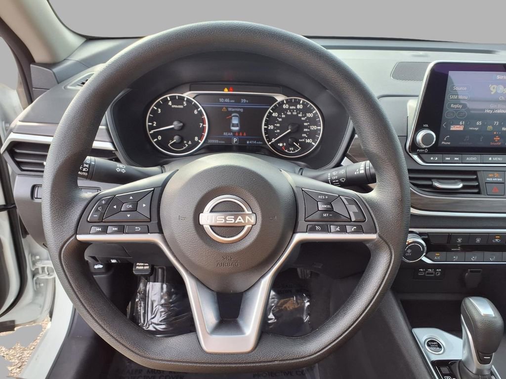 Used 2025 Nissan Altima 2.5 SV image 12