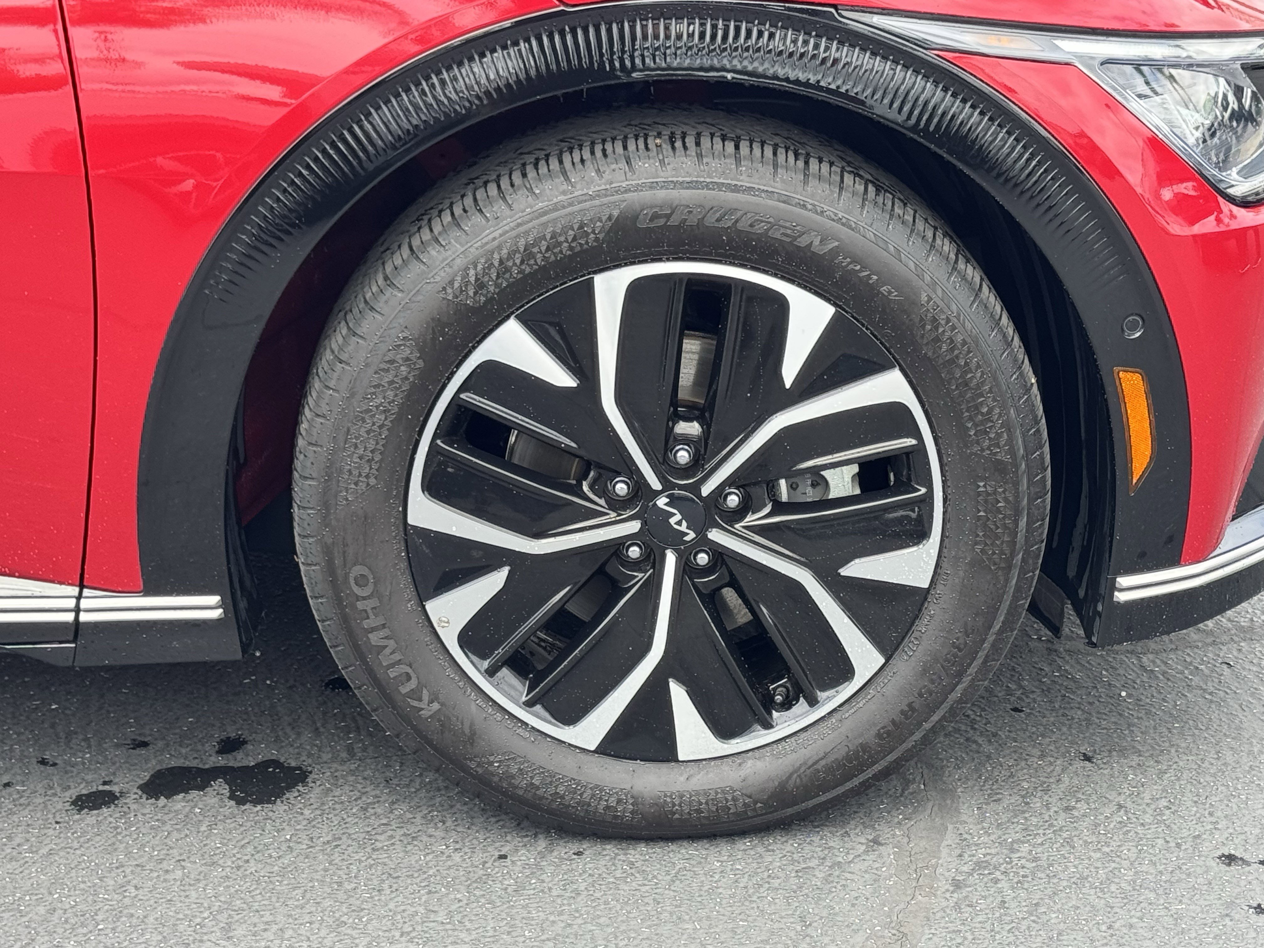 Used 2024 Kia EV6 Wind w/ Wind Technology Package image 12