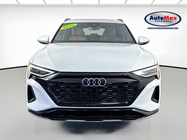 Used 2024 Audi Q8 e-tron Premium image 7