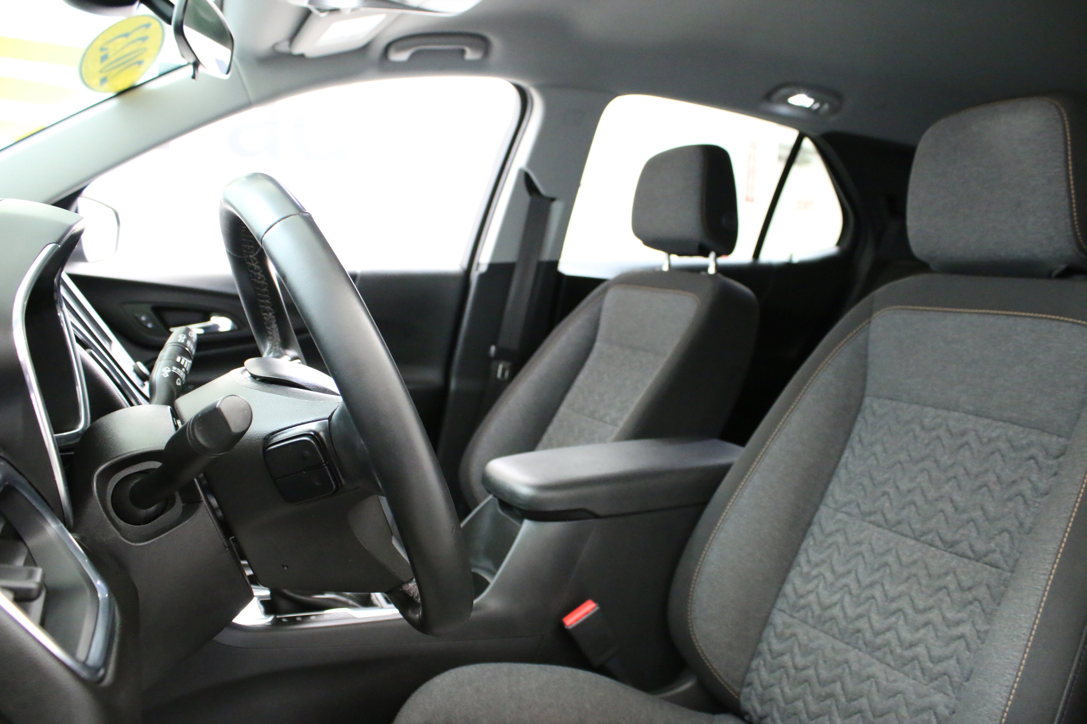 Used 2023 Chevrolet Equinox LT image 24