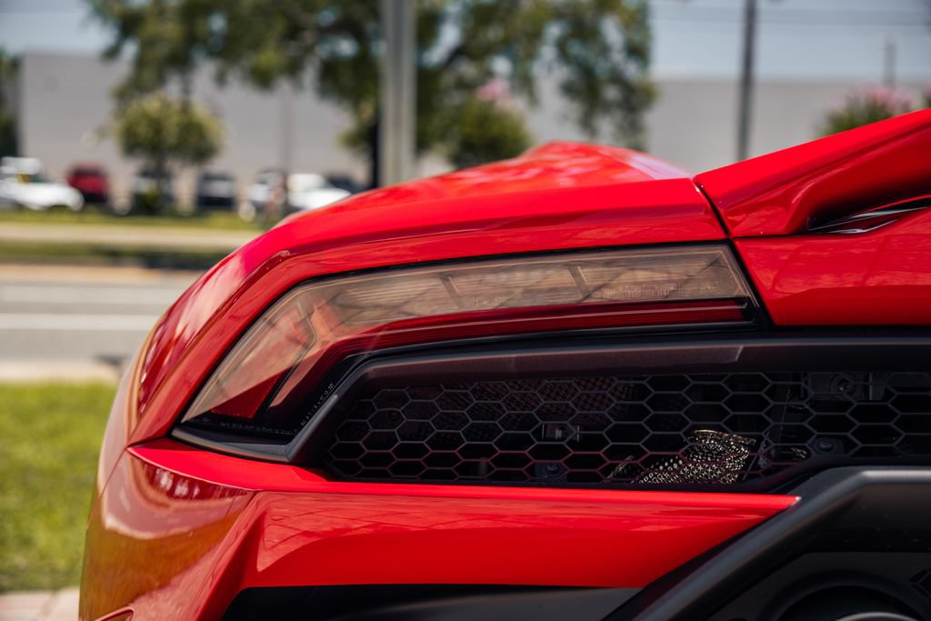 Used 2024 Lamborghini Huracan EVO AWD/4WD image 11