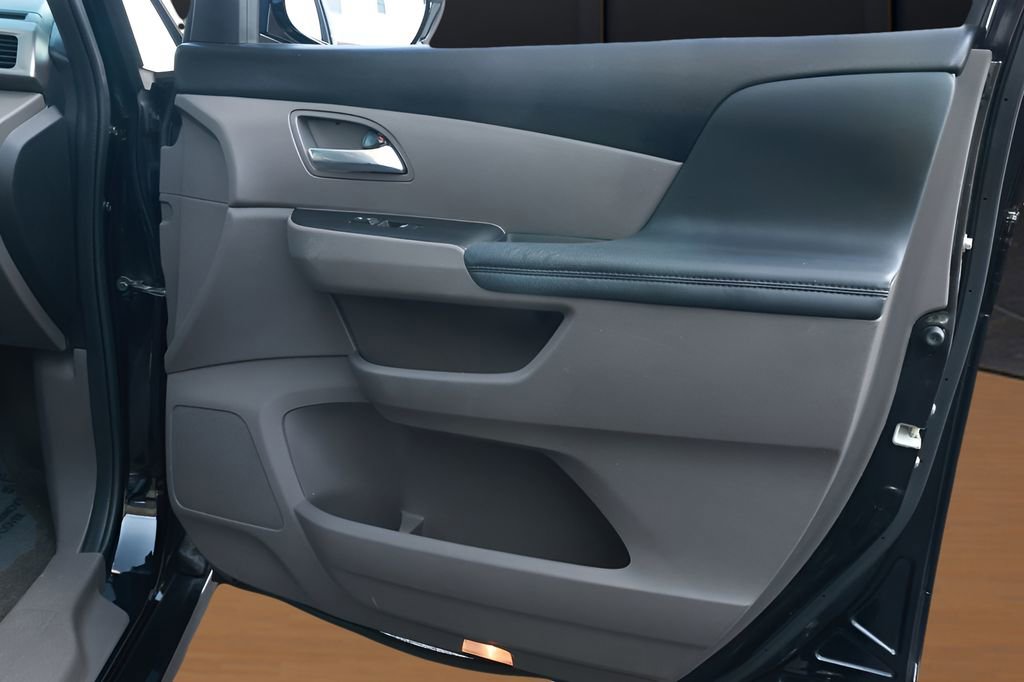 Used 2016 Honda Odyssey Touring image 30