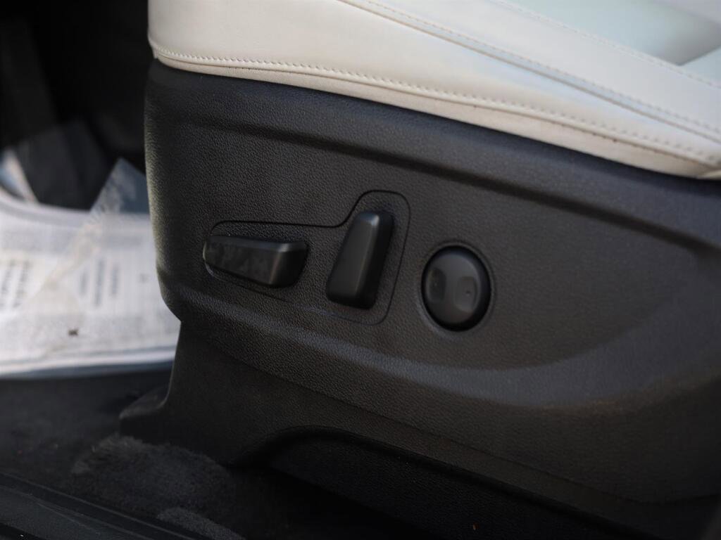 Used 2022 Kia Telluride S image 7