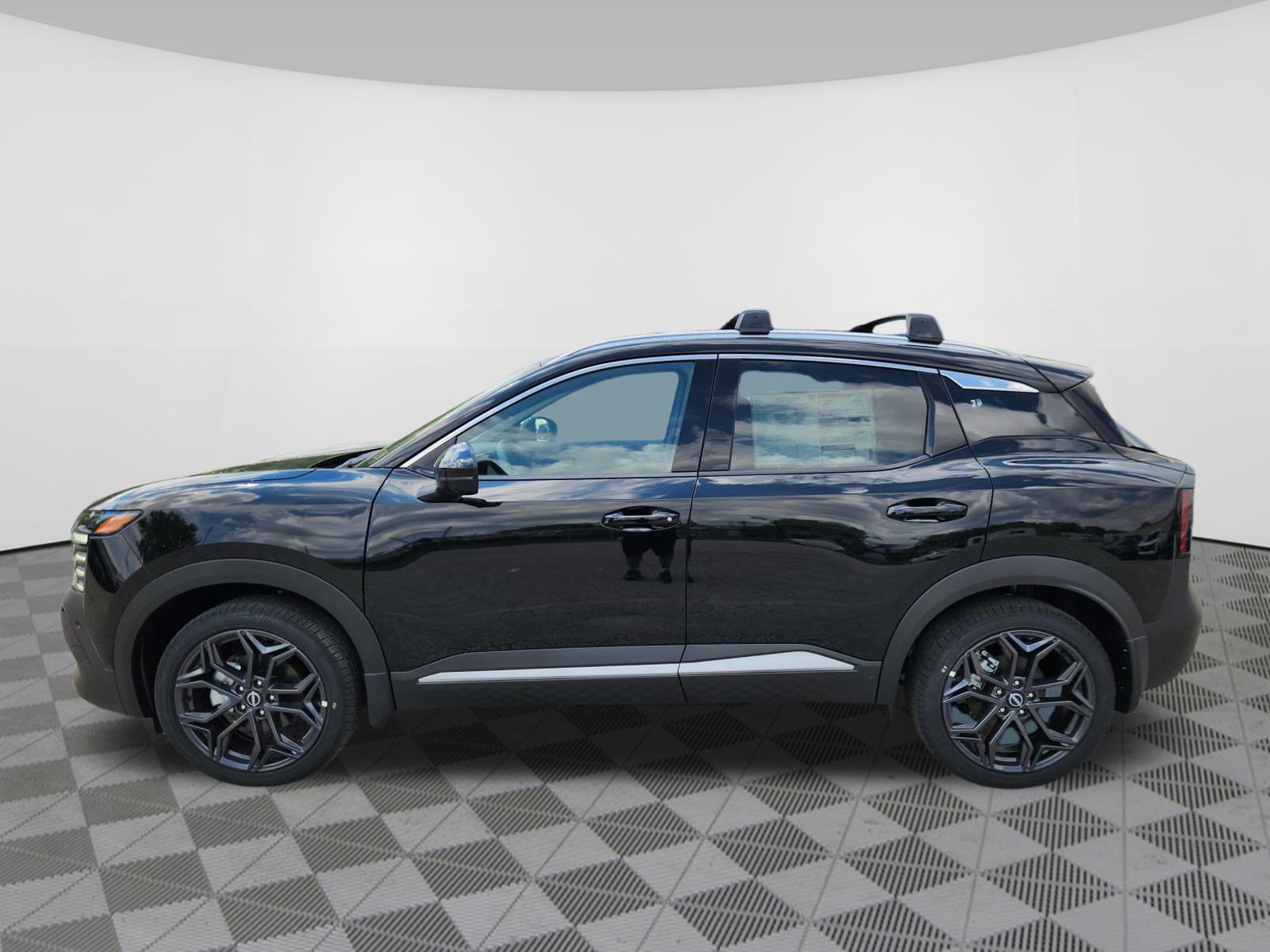 New 2025 Nissan Kicks SR w/ SR Premium Package AWD/4WD image 5
