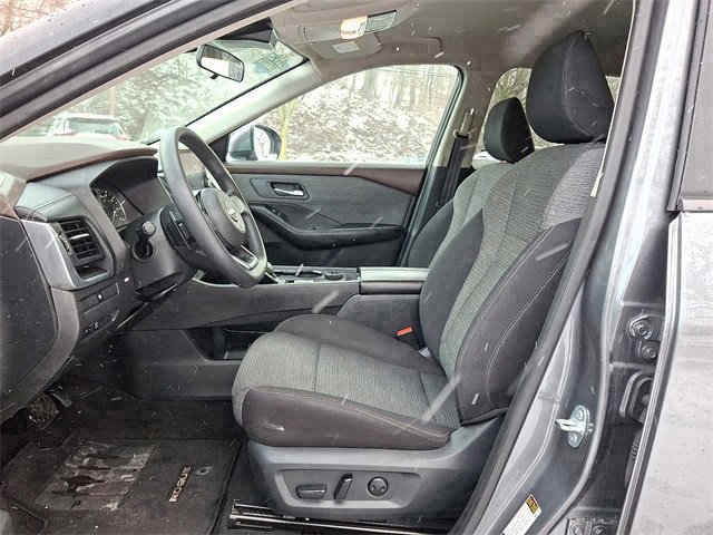 Used 2023 Nissan Rogue SV image 12