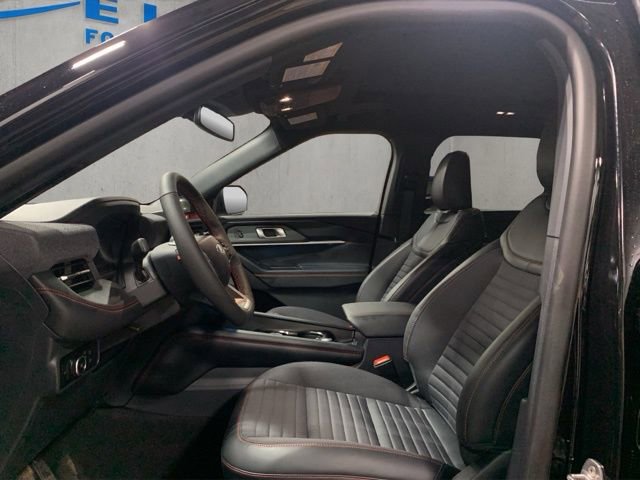 New 2026 Ford Explorer ST-Line w/ ST-Line Street Pack image 9