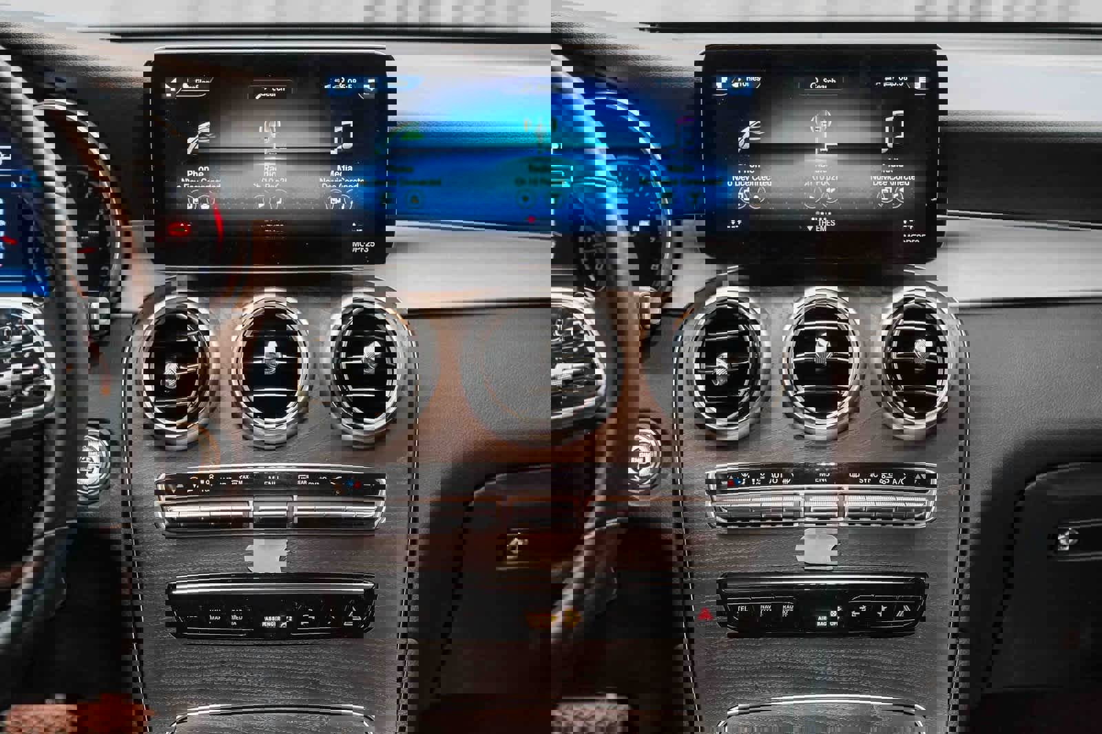 Certified 2021 Mercedes-Benz GLC 300 image 12