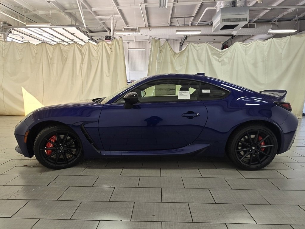 New 2025 Toyota GR86 Premium image 11