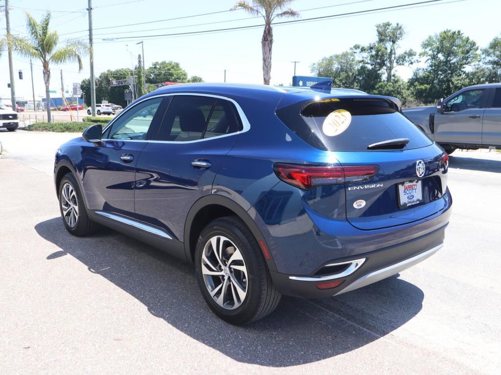 Used 2023 Buick Envision Essence image 8