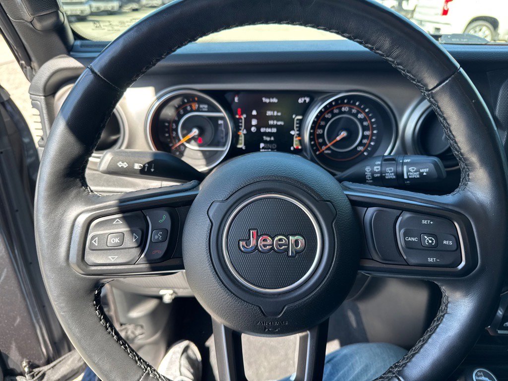 Used 2021 Jeep Wrangler Sport image 8