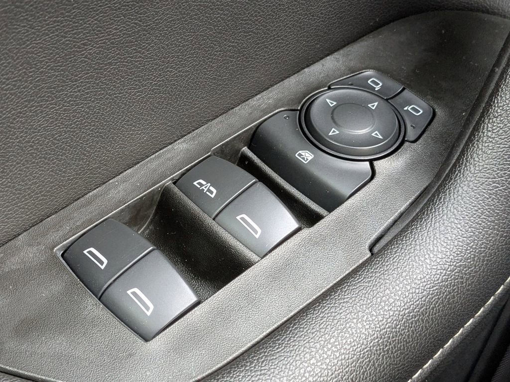 Used 2025 Chevrolet Blazer LT image 24