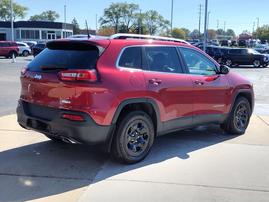 Used 2017 Jeep Cherokee Latitude w/ Cold Weather Group image 15