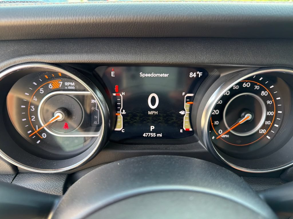 Used 2023 Jeep Wrangler Unlimited Sahara AWD/4WD image 18