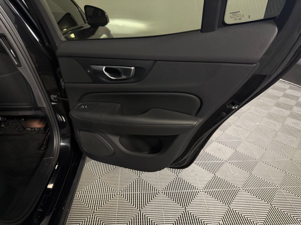 Used 2025 Volvo S60 B5 Plus FWD image 26