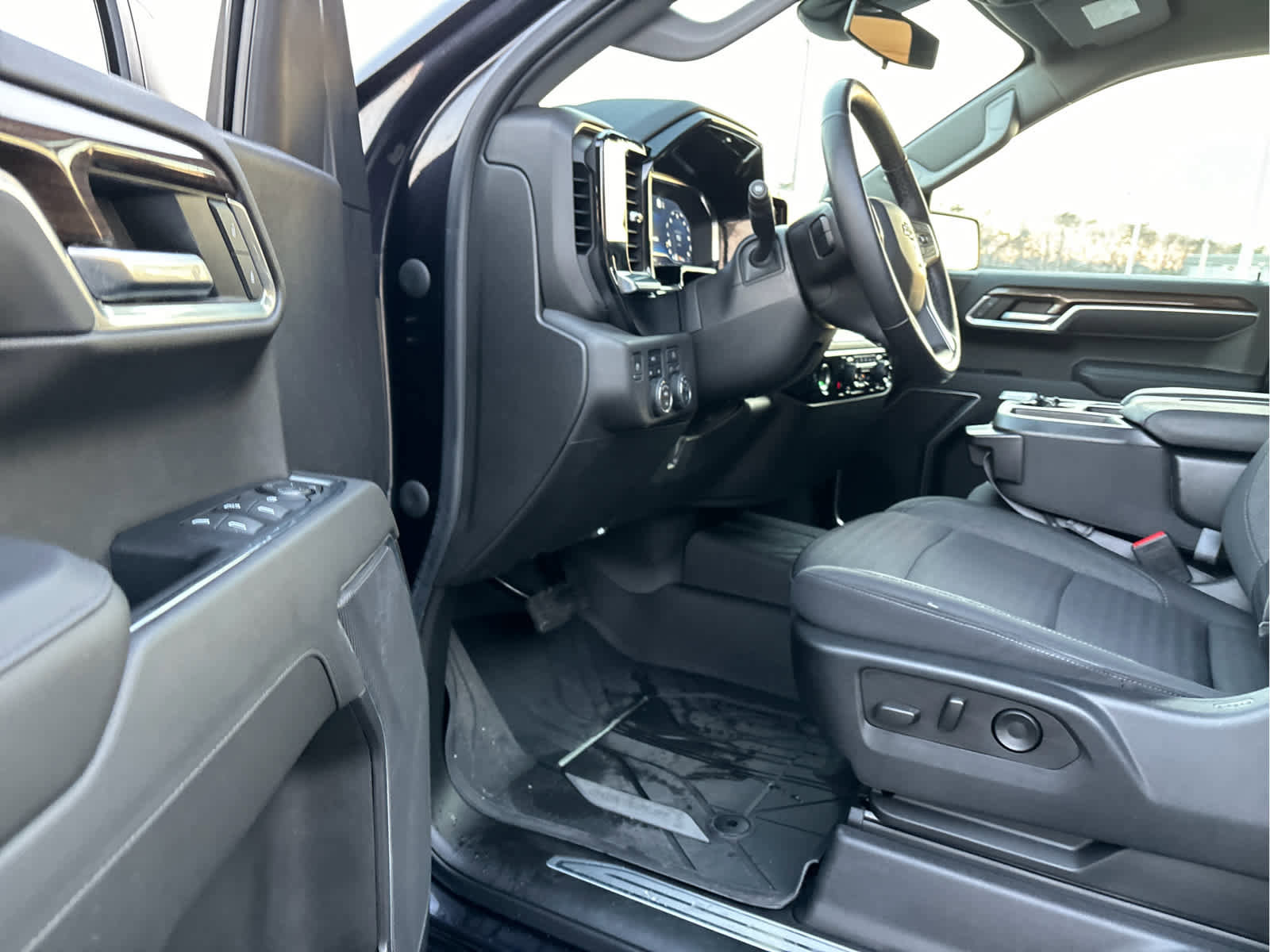 Certified 2022 Chevrolet Silverado 1500 RST w/ Protection Package image 8