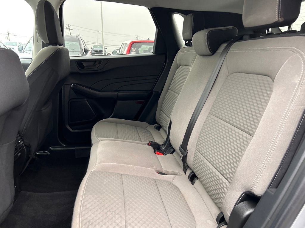 Used 2022 Ford Escape SE w/ Cold Weather Package image 23