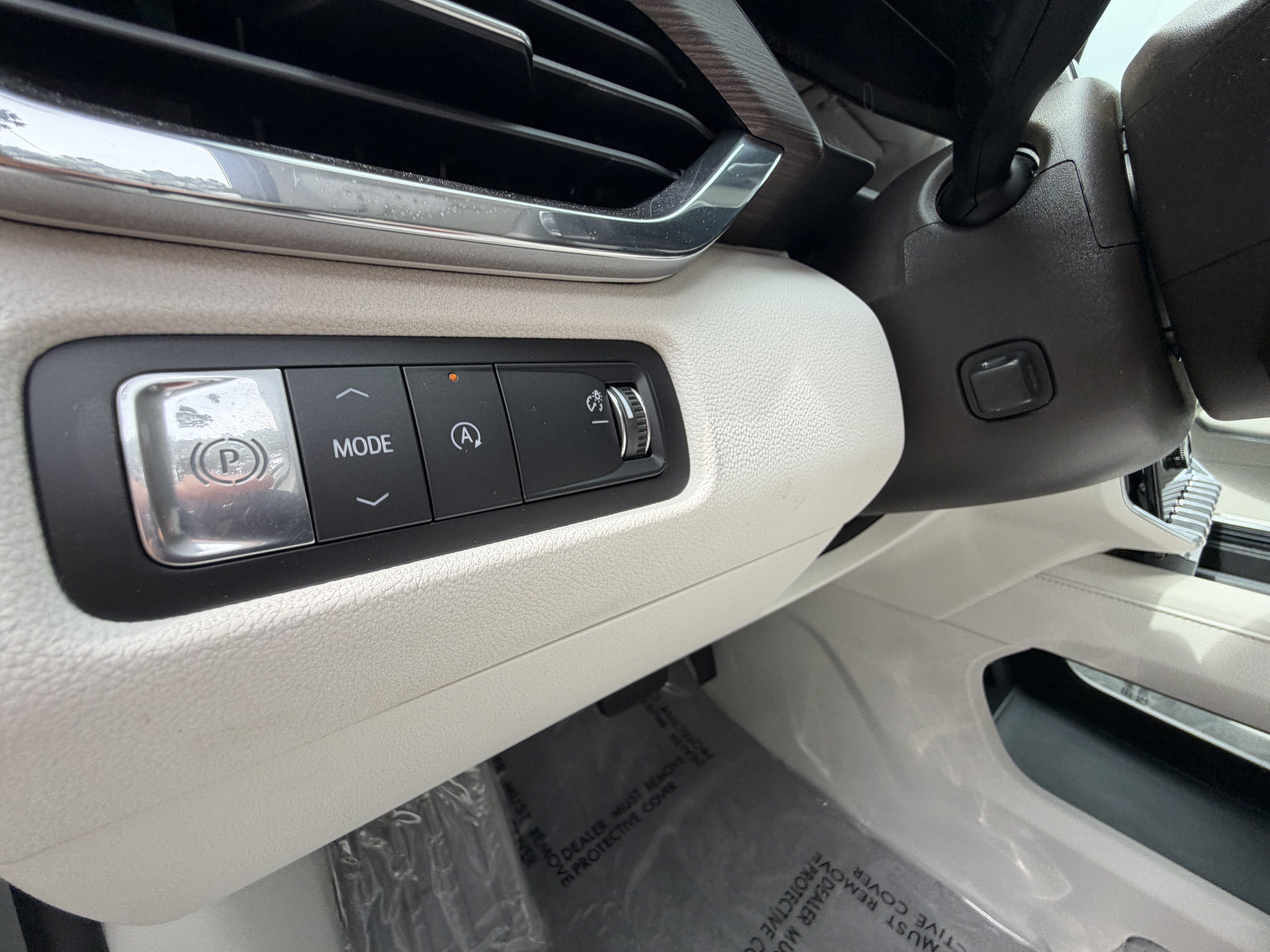 New 2026 GMC Acadia Denali w/ Super Cruise Package FWD image 11