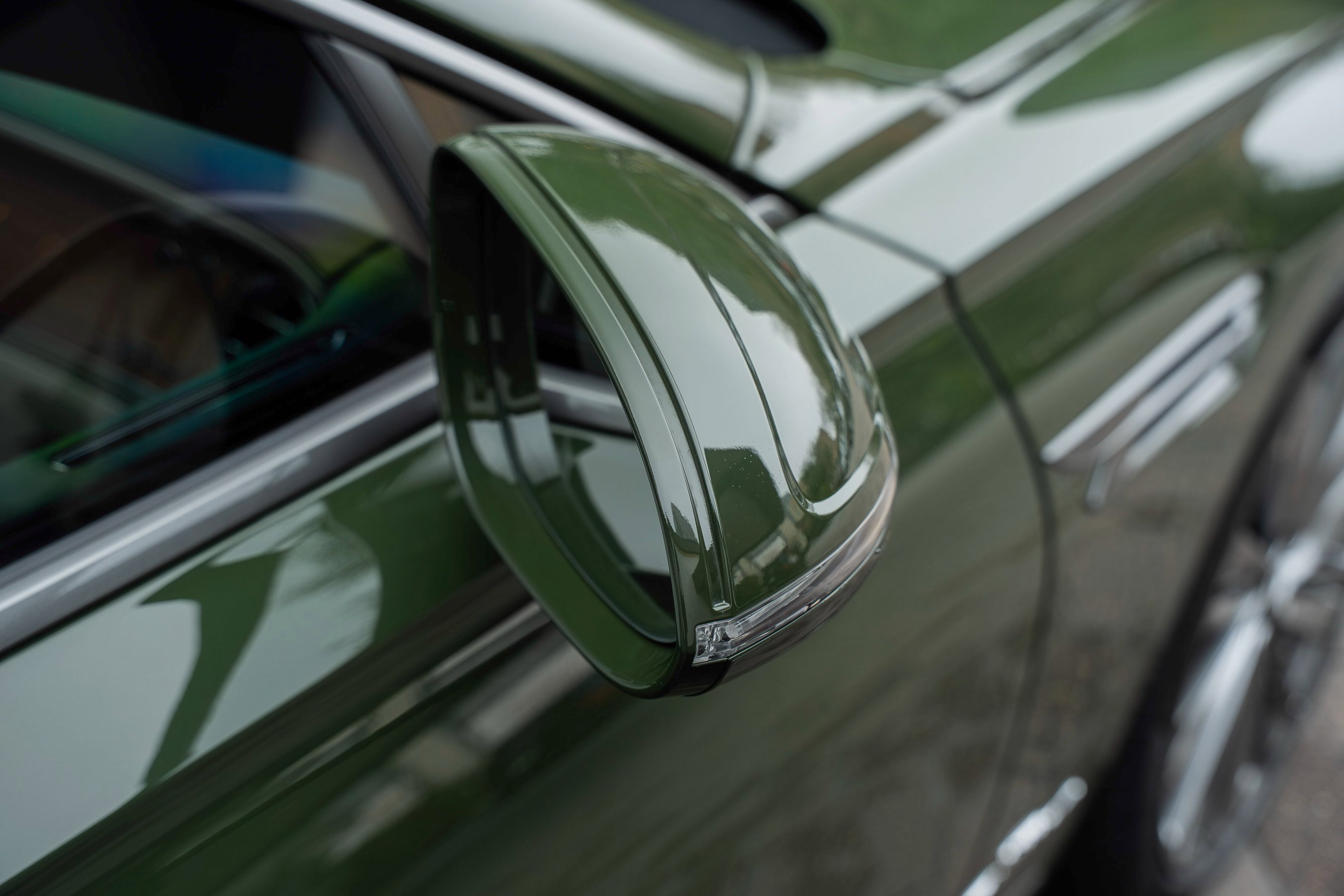 Used 2024 Bentley Flying Spur W12 image 14