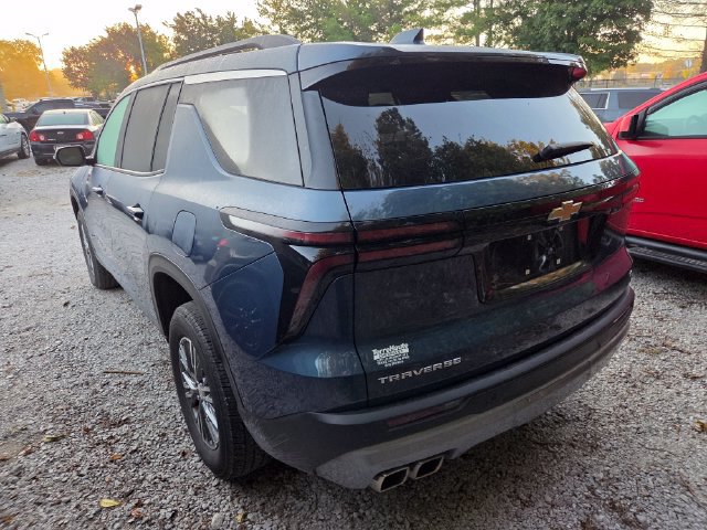 Used 2024 Chevrolet Traverse LT w/ LPO, Floor Liner Package FWD image 7