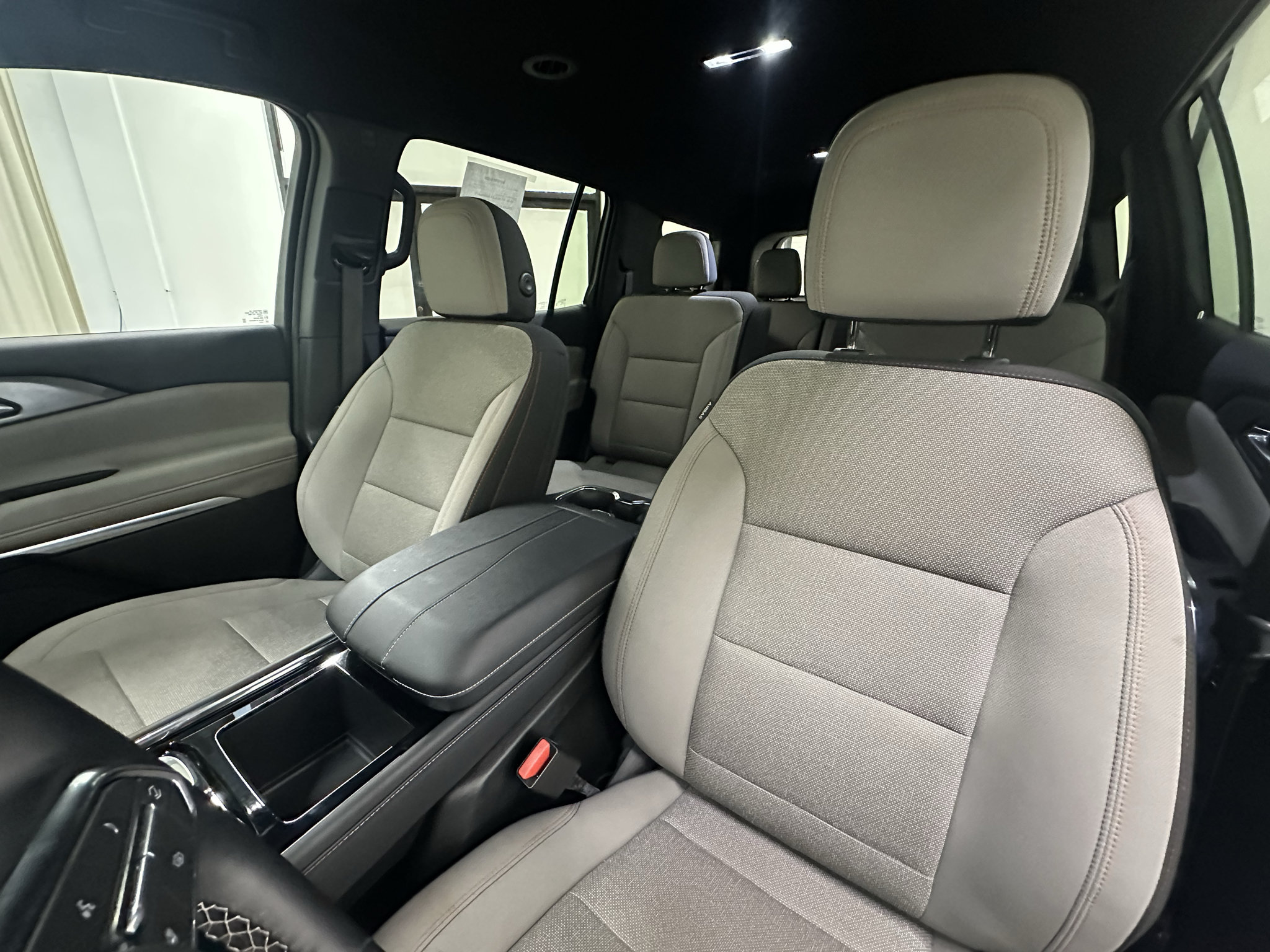 Certified 2026 Chevrolet Traverse LT w/ Driver Confidence Package FWD image 27