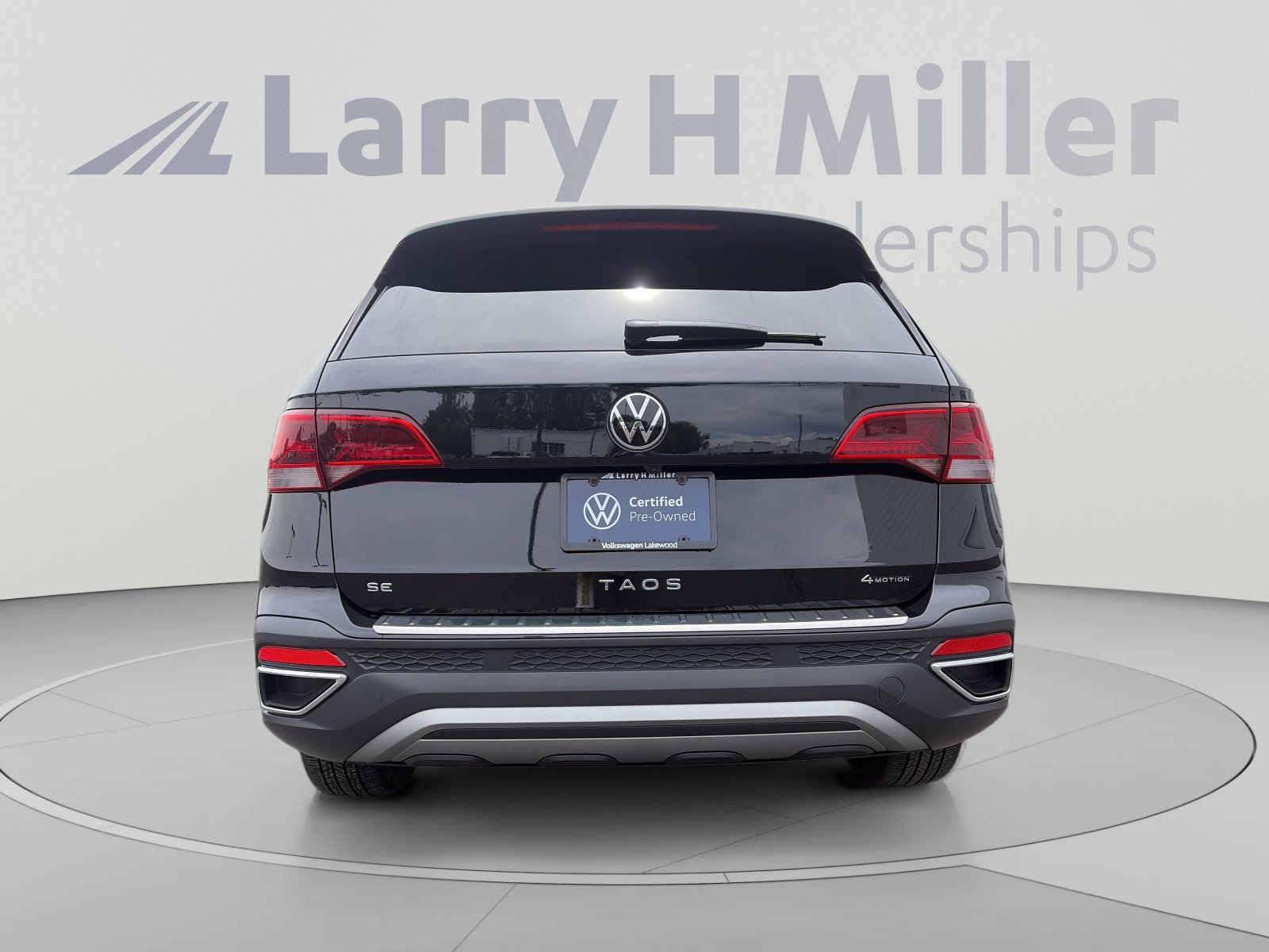 Certified 2024 Volkswagen Taos SE AWD/4WD image 6