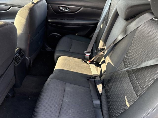 Used 2018 Nissan Rogue S image 15