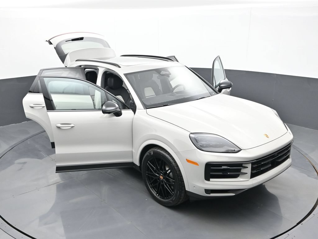 New 2026 Porsche Cayenne S AWD/4WD image 33