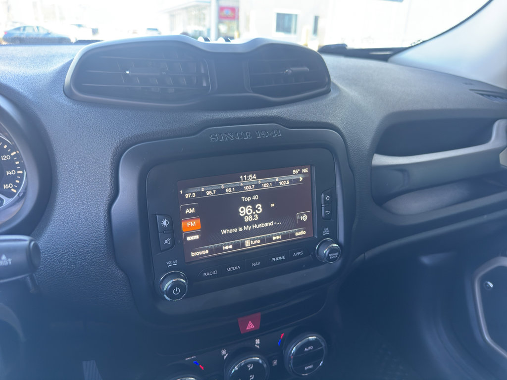 Used 2017 Jeep Renegade Trailhawk image 25