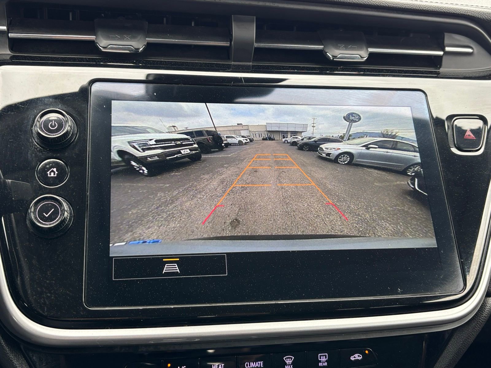 Used 2023 Chevrolet Bolt EUV LT image 6