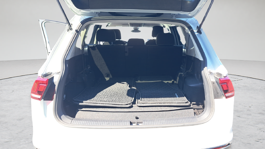 Used 2023 Volkswagen Tiguan S w/ Driver Assistance Package FWD image 38