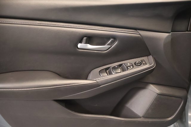 Used 2024 Nissan Sentra SV FWD image 10