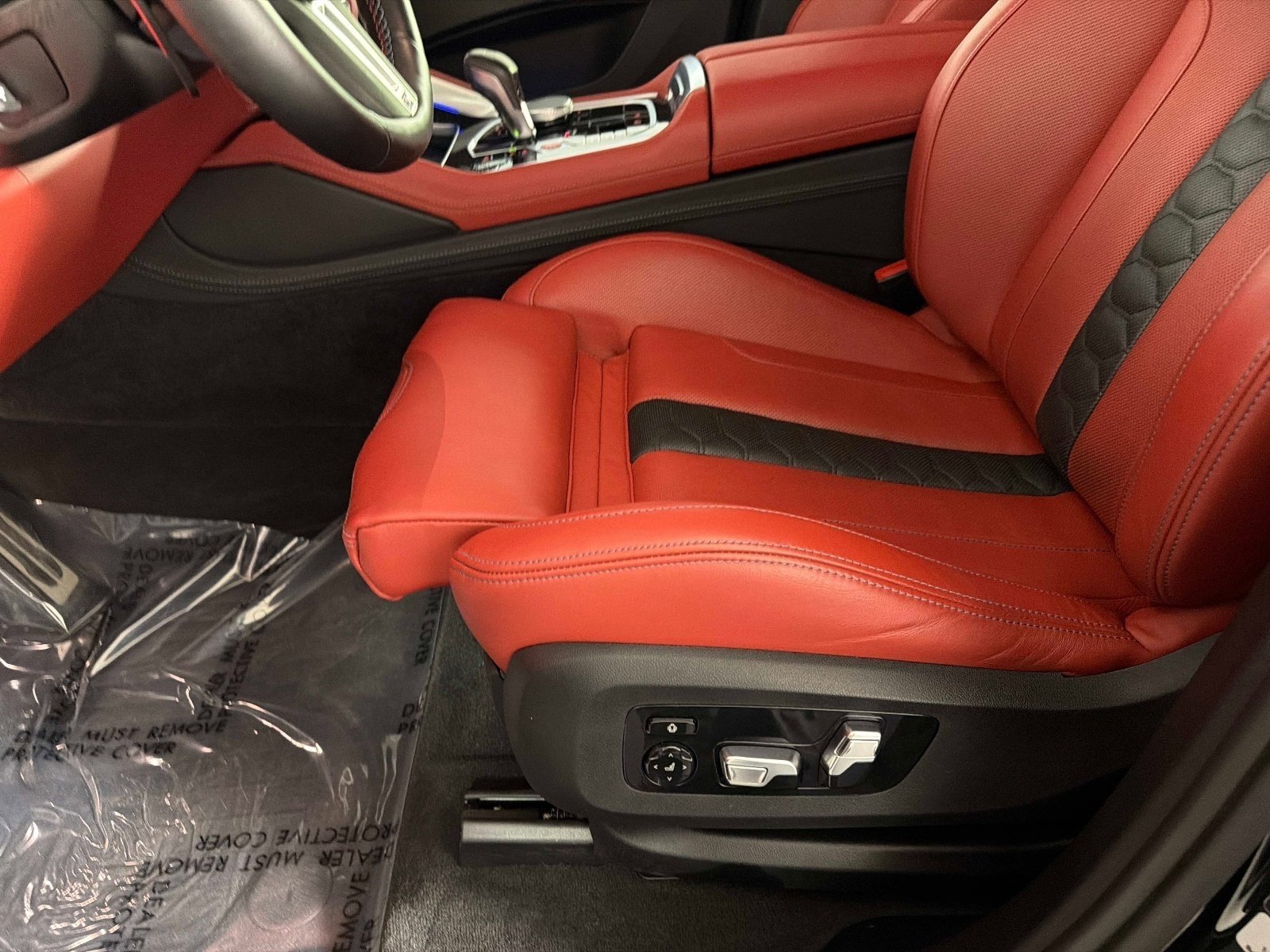 Used 2025 BMW X6 M Competition image 37