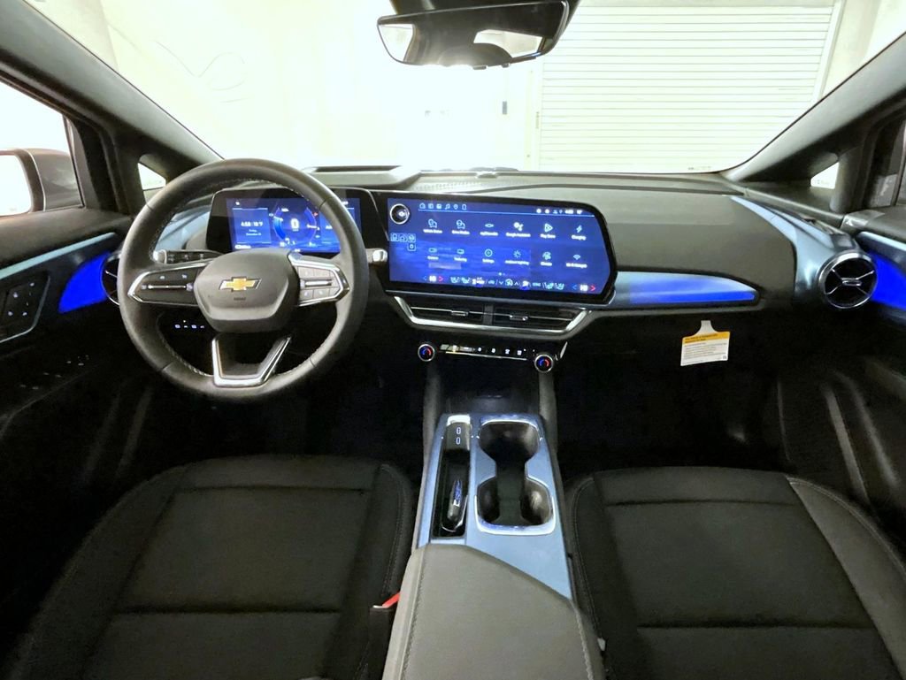 New 2026 Chevrolet Equinox EV LT image 12