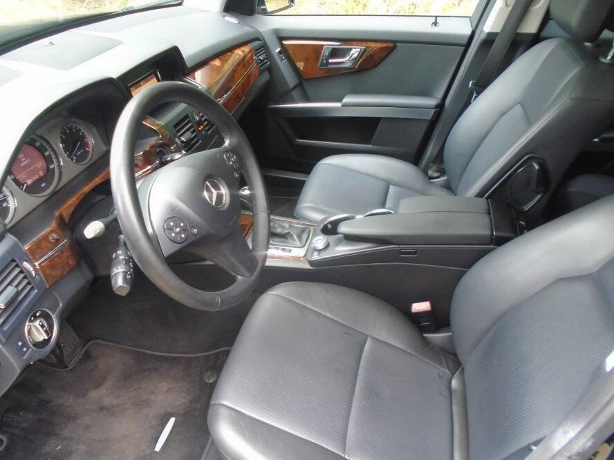 Used 2011 Mercedes-Benz GLK 350 4MATIC image 10