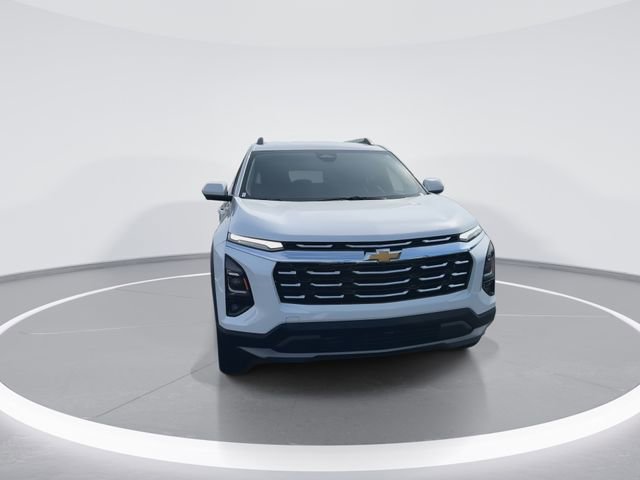 Used 2025 Chevrolet Equinox LT w/ Convenience Package II AWD/4WD image 3