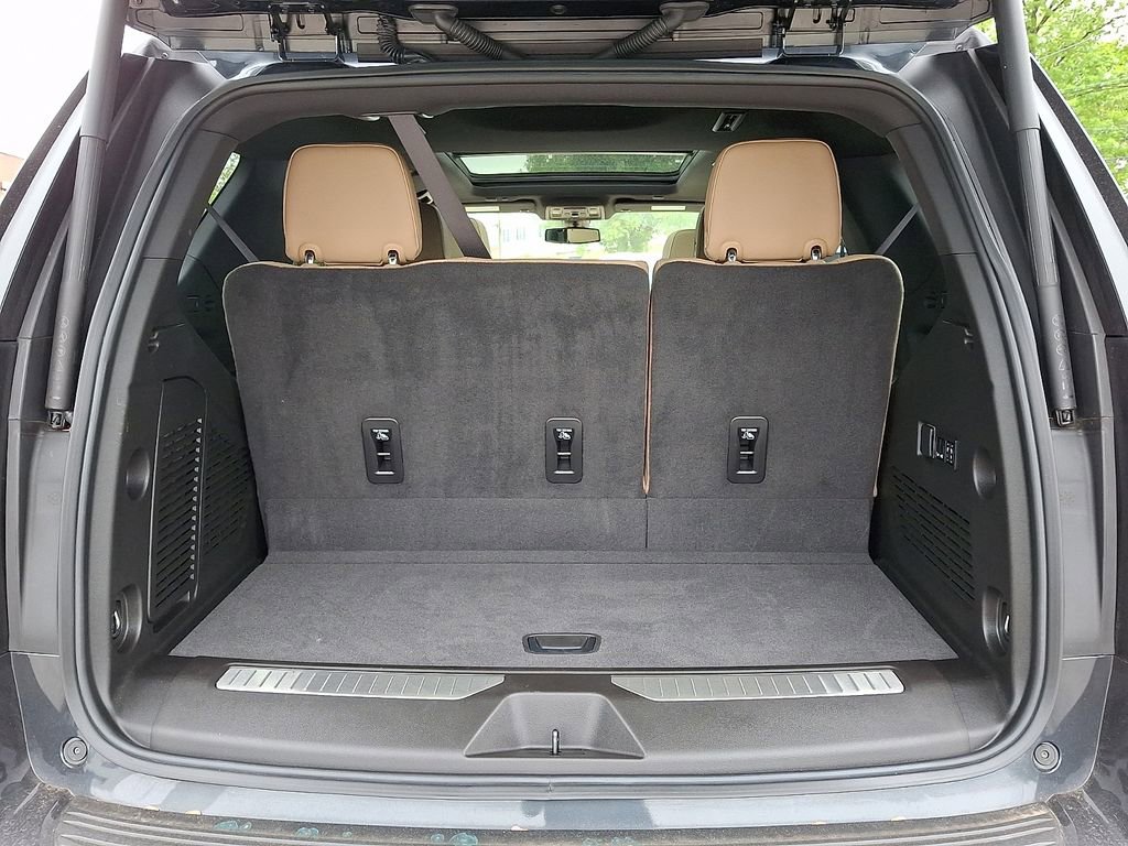 Used 2022 Chevrolet Tahoe Premier AWD/4WD image 28